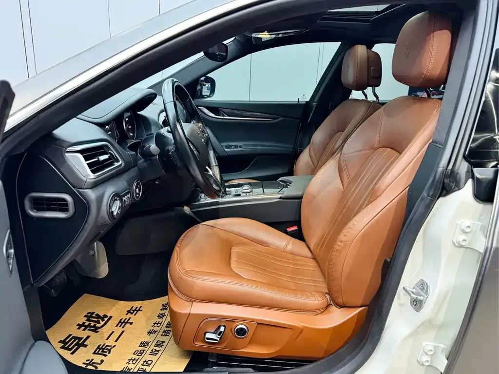 Maserati Ghibli — фото 9