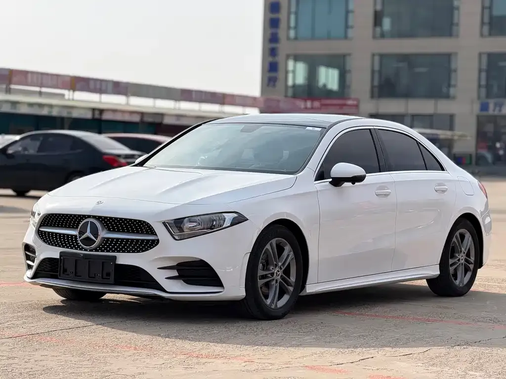 Mercedes-Benz A-Class — фото 1