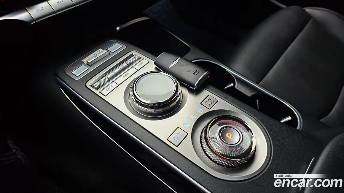 Genesis GV70 — фото 4