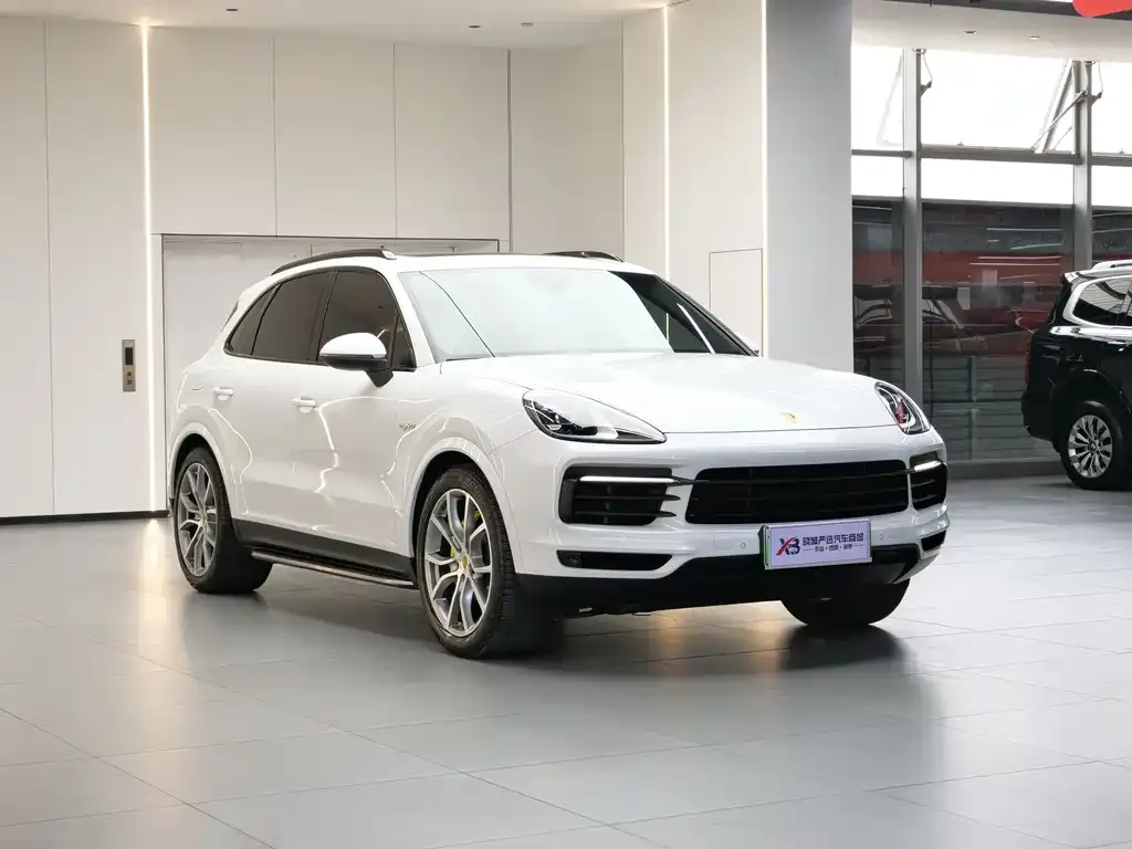 Porsche Cayenne Hybrid — фото 5