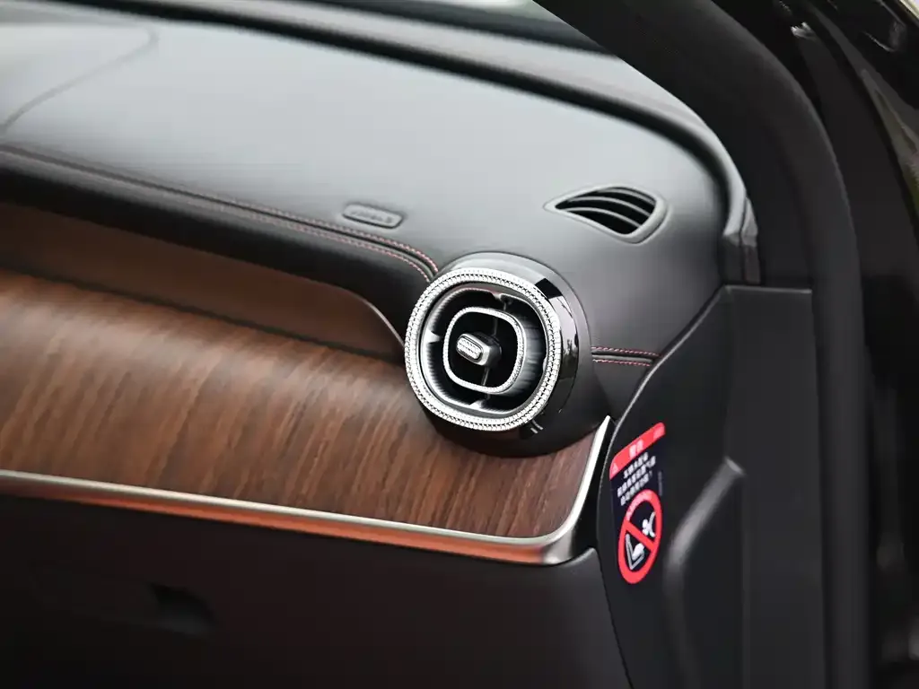Mercedes-Benz GLC — фото 2