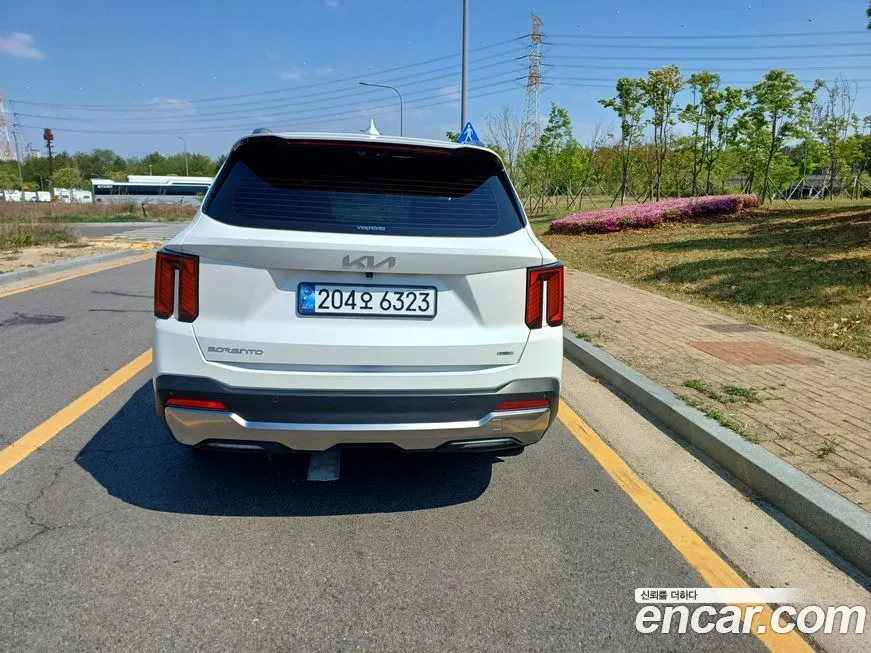 Kia Sorento — фото 1