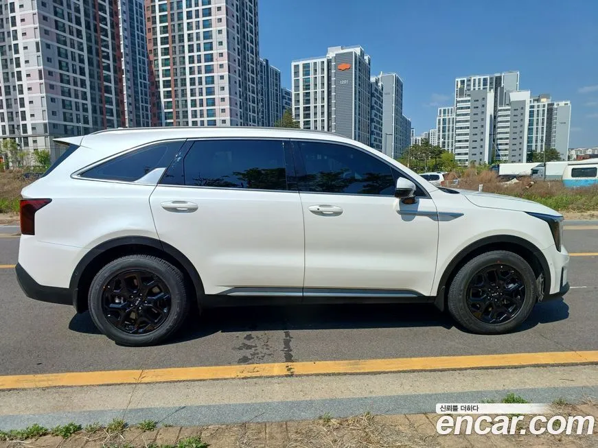 Kia Sorento — фото 4