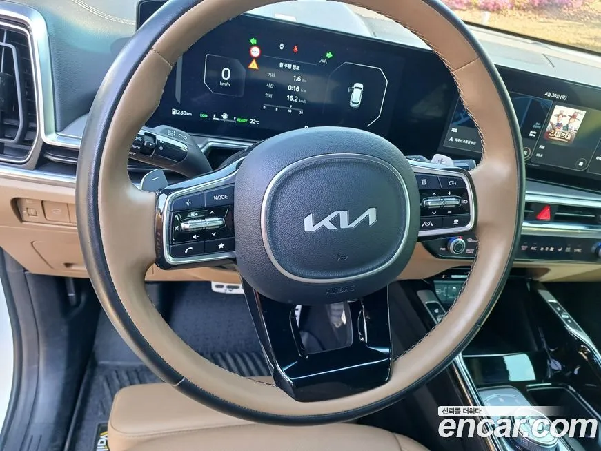 Kia Sorento — фото 10