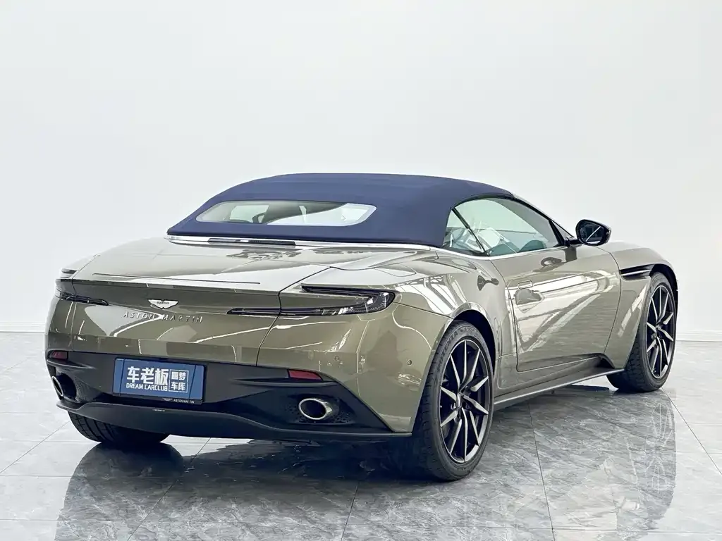 Aston Martin DB11 — фото 3