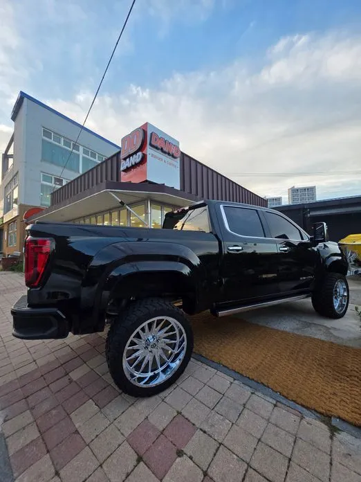 GMC Sierra — фото 3