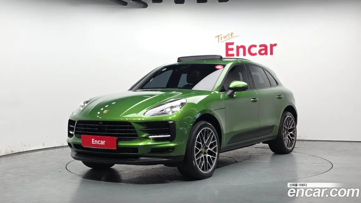 Porsche Macan — фото 1