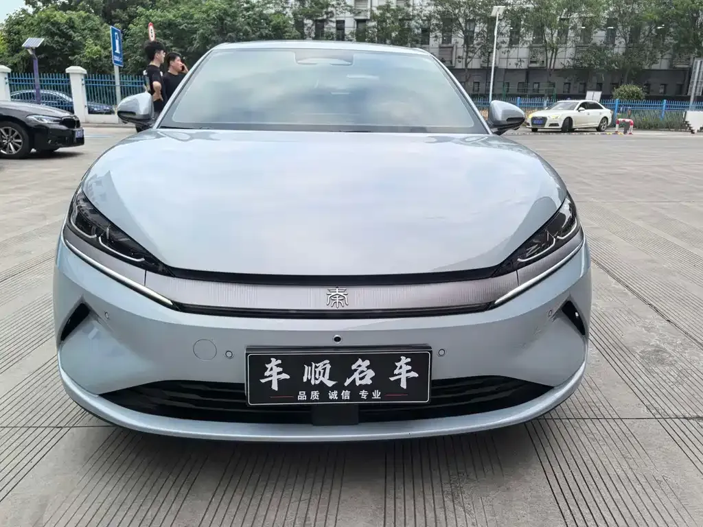 BYD Qin L — фото 4