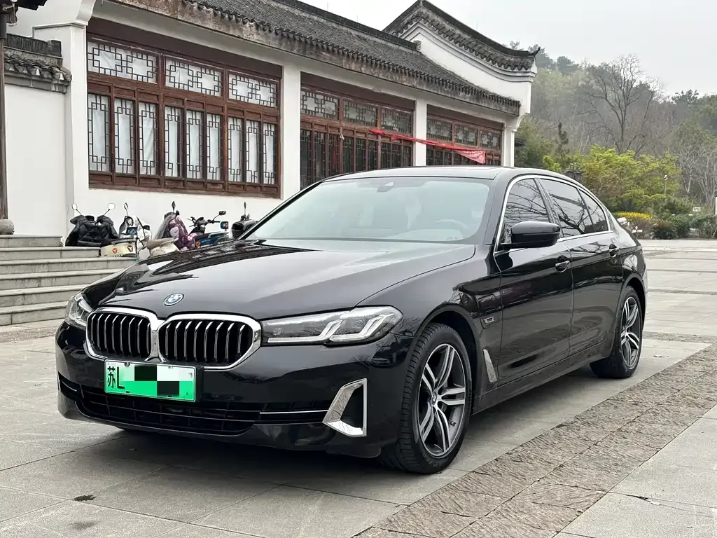 BMW 5 Series New Energy — фото 1