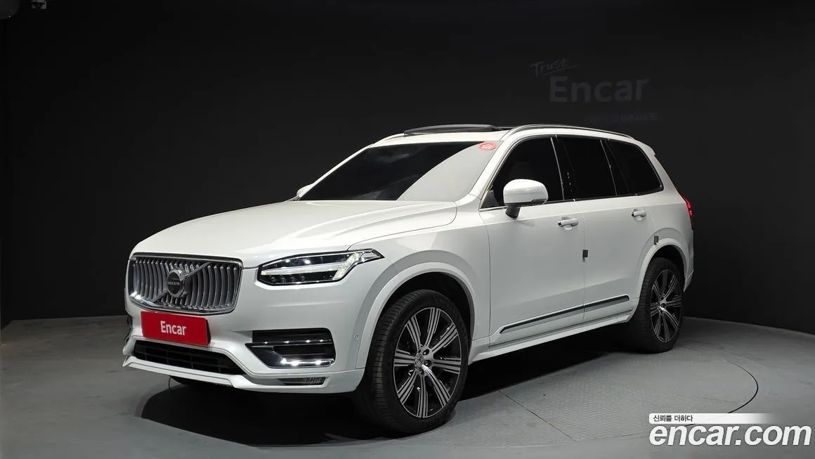 Volvo XC90 — фото 1