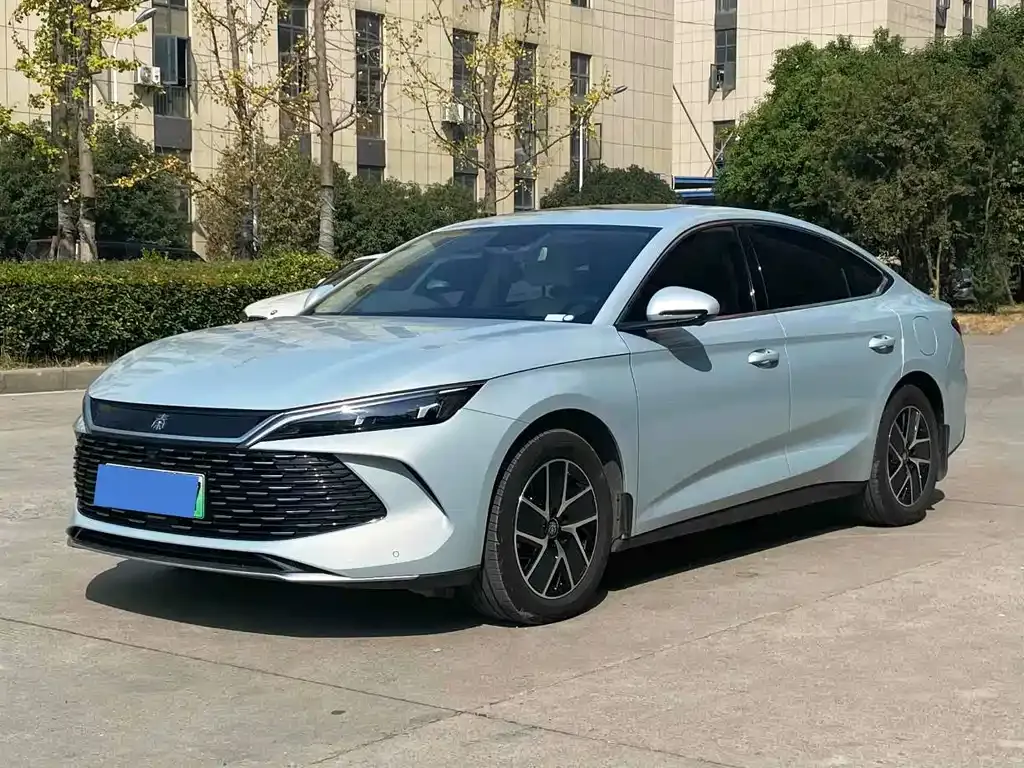 BYD Qin L — фото 1