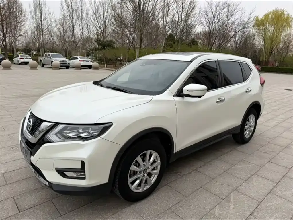 Nissan X-Trail — фото 6