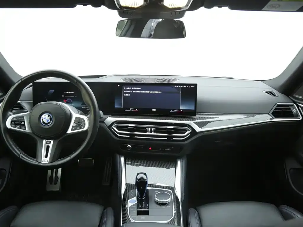 BMW i4 — фото 4