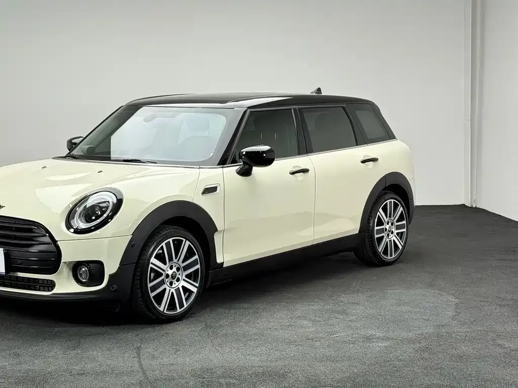 MINI Clubman — фото 5