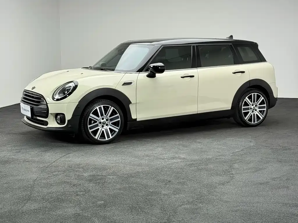 MINI Clubman — фото 2