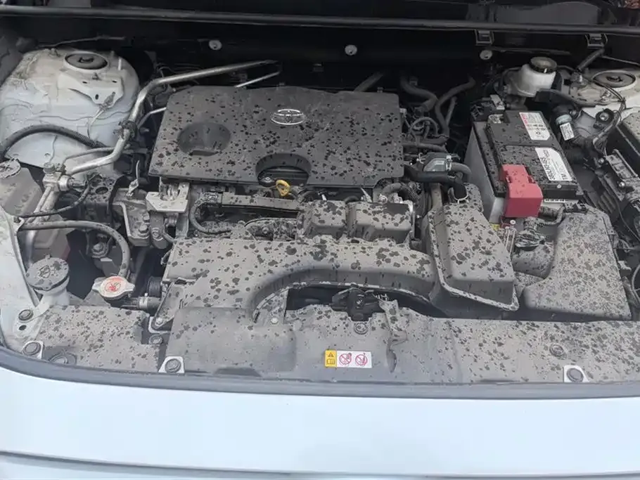 Toyota RAV4 — фото 9
