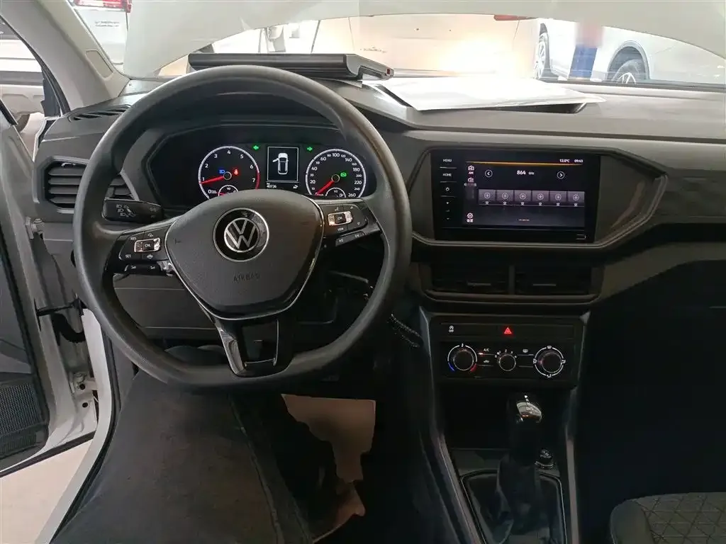 Volkswagen T-Cross — фото 5