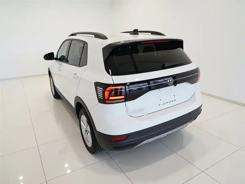 Volkswagen T-Cross — фото 4