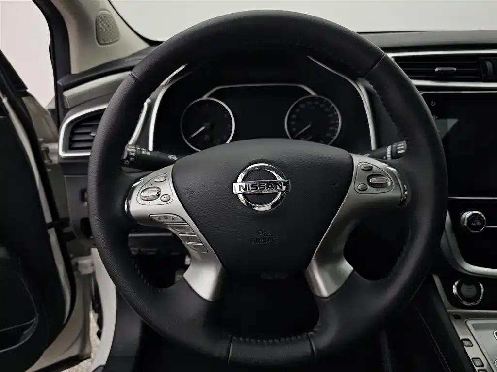 Nissan Murano — фото 2