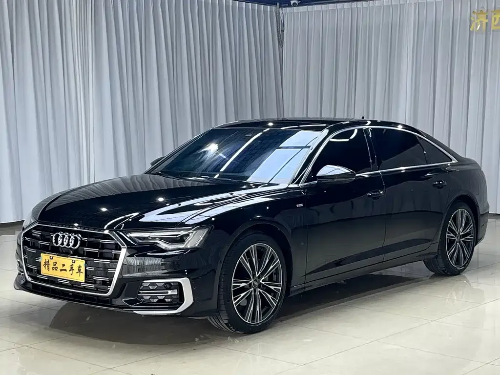 Audi A6L — фото 1