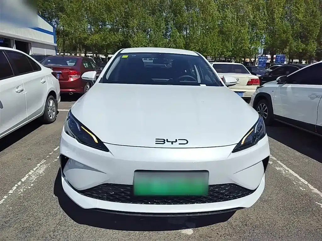 BYD Seal 05 DM-i — фото 7