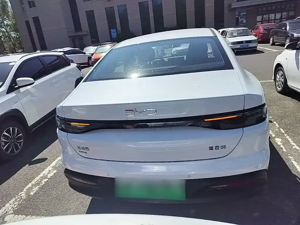 BYD Seal 05 DM-i — фото 4