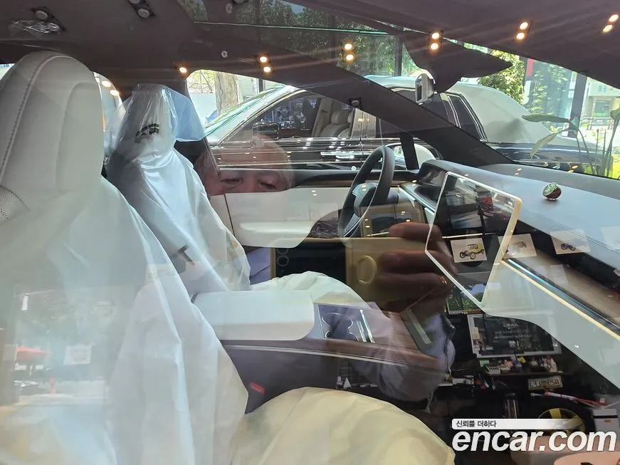Tesla Model X — фото 10