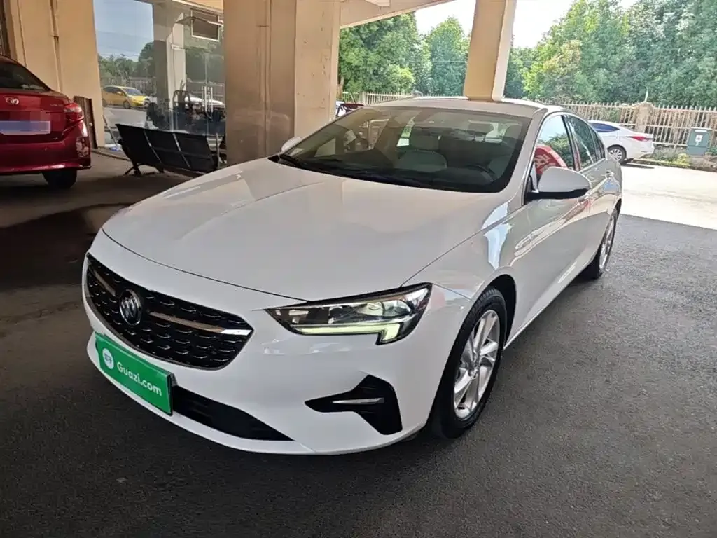 Buick Regal — фото 1