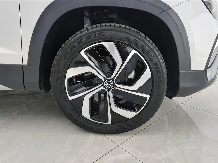 Volkswagen Tharu — фото 10