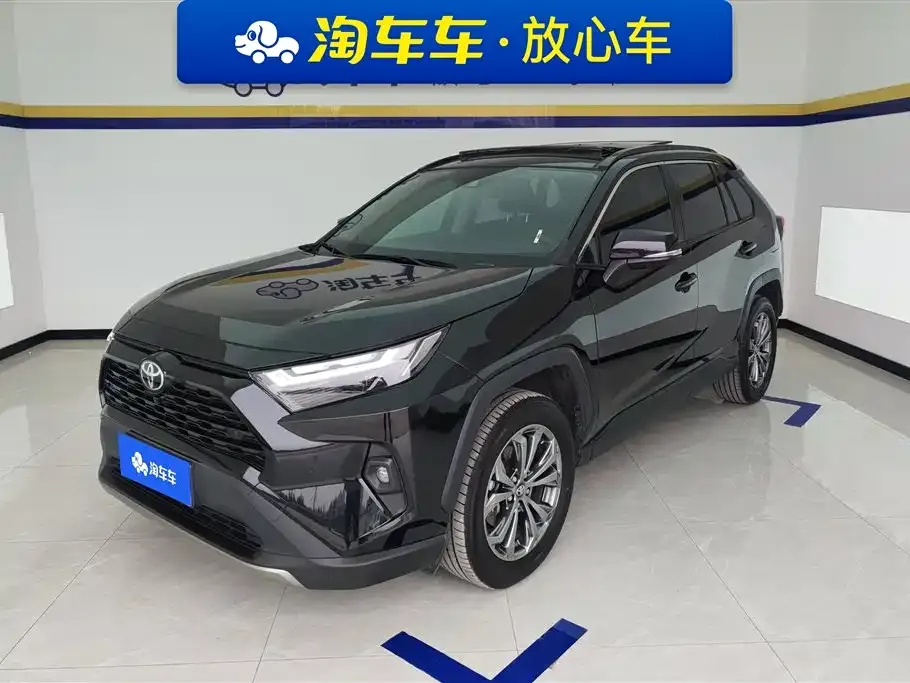 Toyota RAV4 — фото 1