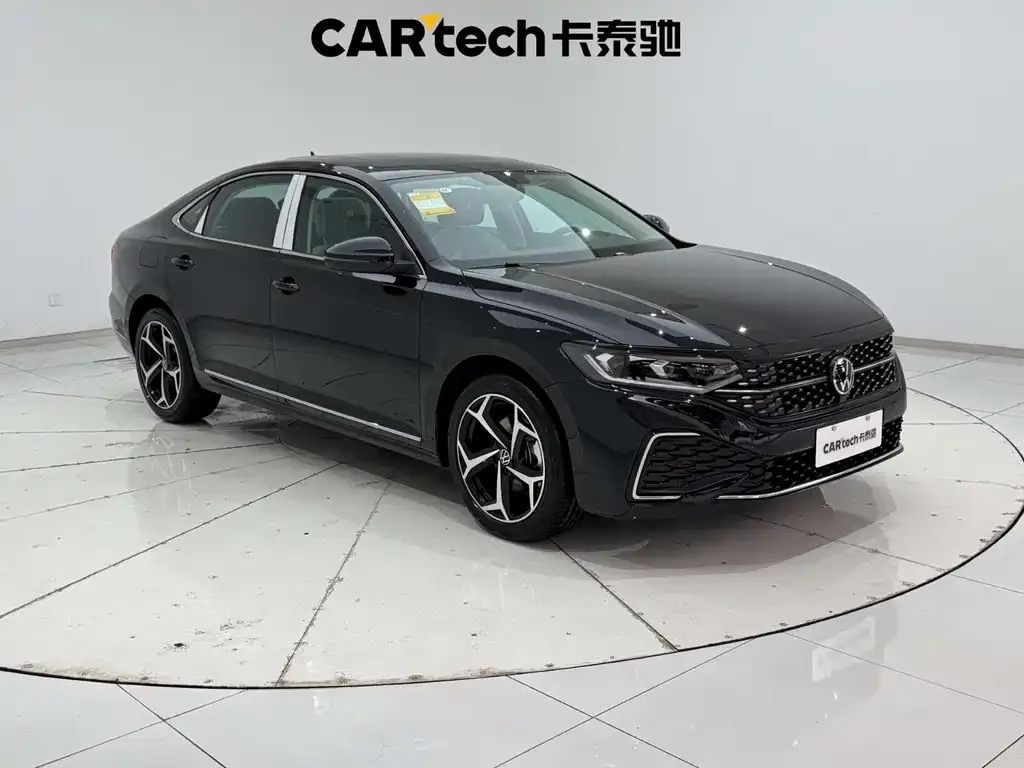 Volkswagen Passat — фото 5