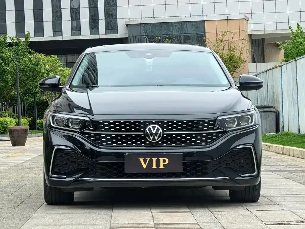 Volkswagen Passat — фото 3