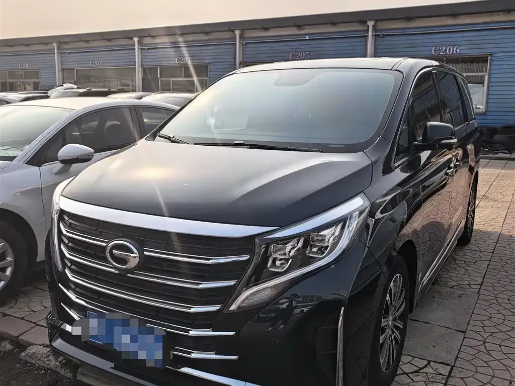 GAC Motor Trumpchi M8 — фото 1