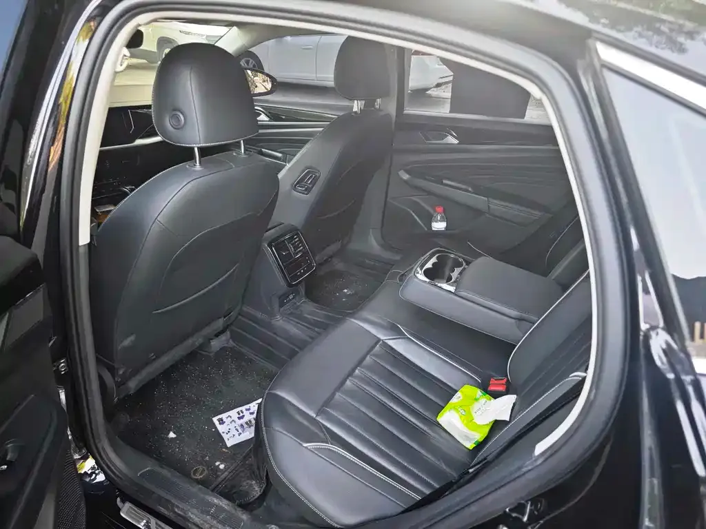 Volkswagen Passat New Energy — фото 4