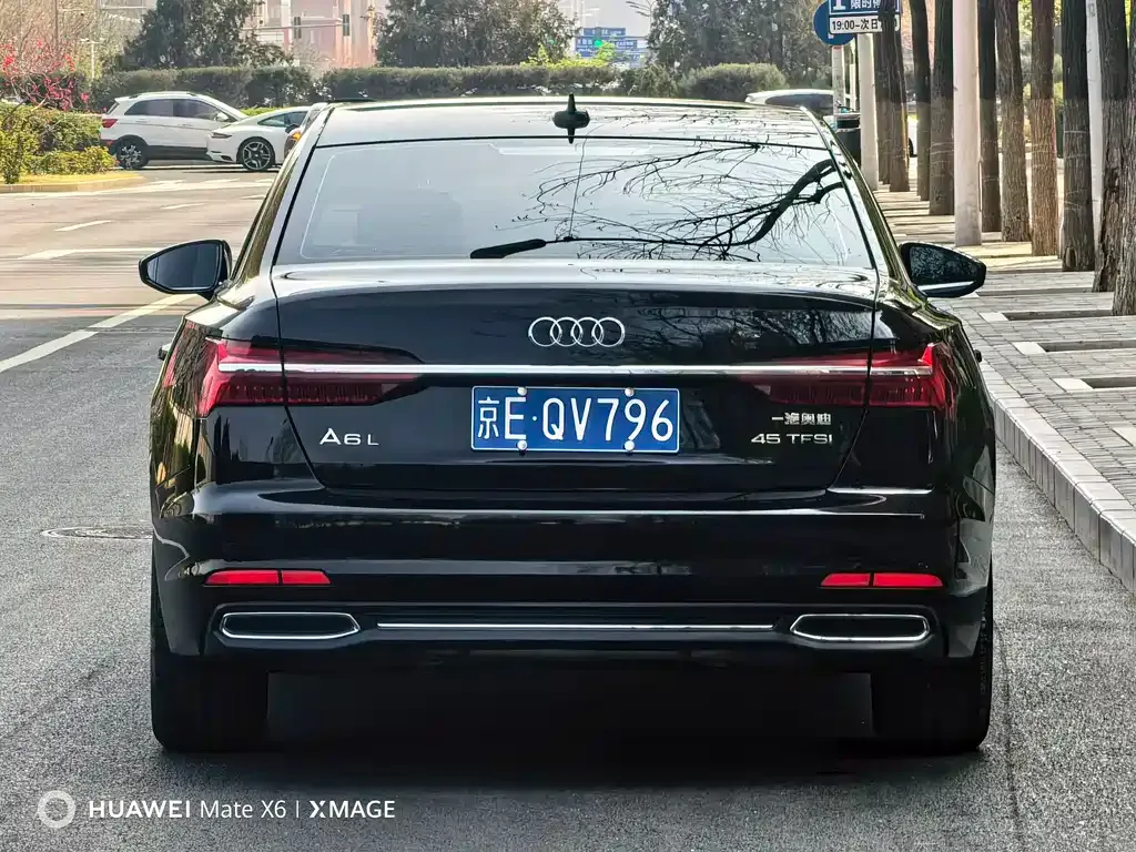 Audi A6L — фото 5