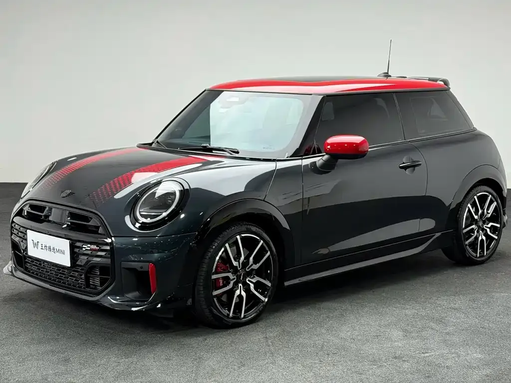 MINI JCW (John Cooper Works) — фото 1