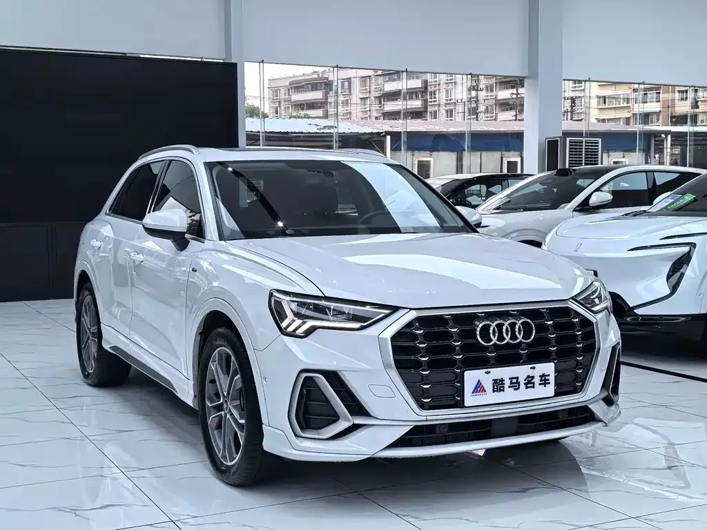 Audi Q3 — фото 5