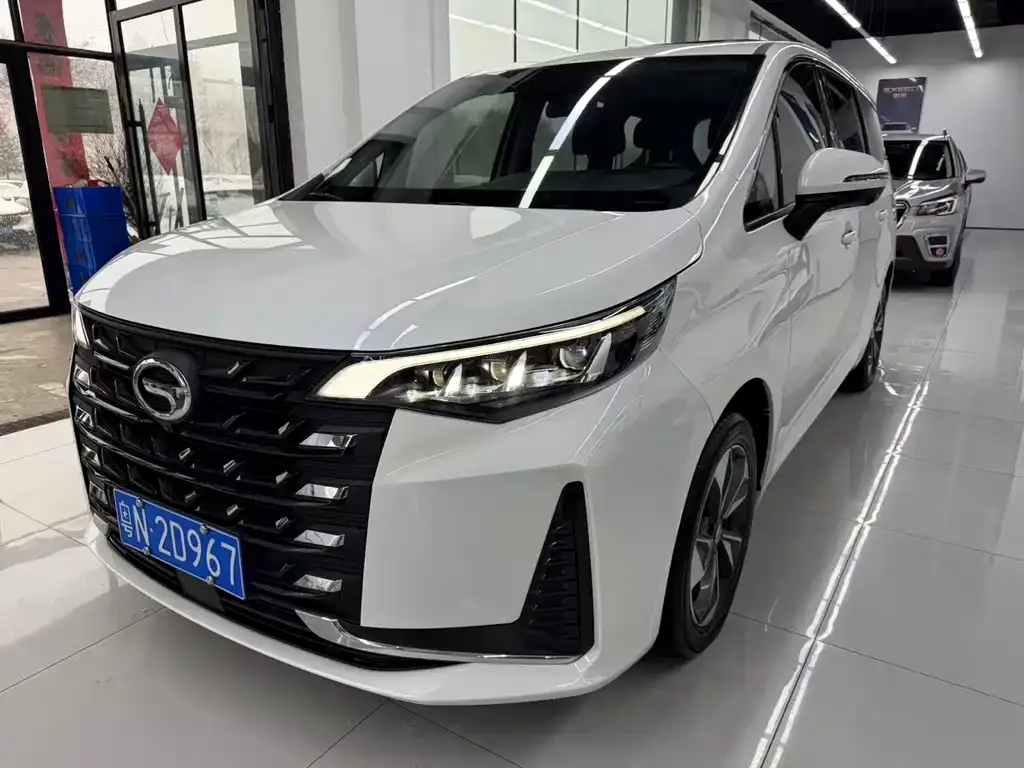 GAC Motor Trumpchi M6 — фото 1