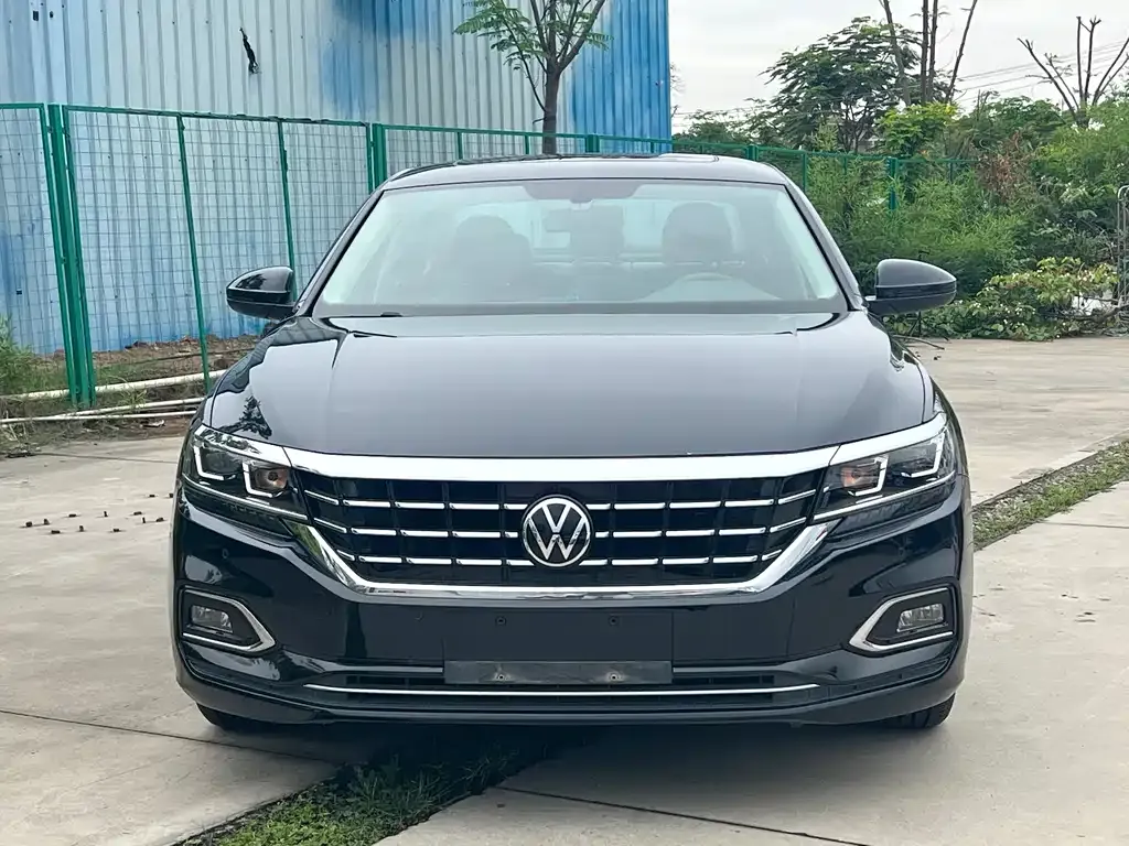 Volkswagen Passat — фото 6