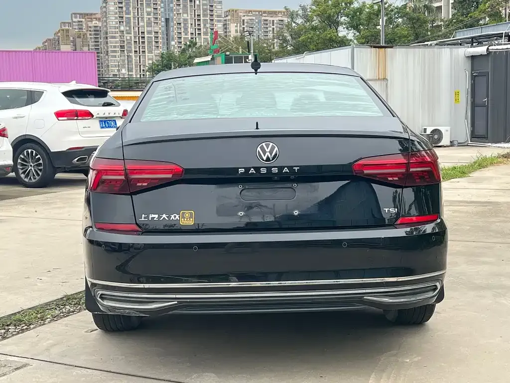 Volkswagen Passat — фото 4