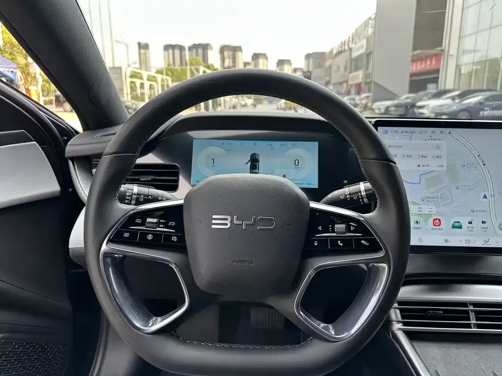 BYD Seal — фото 6