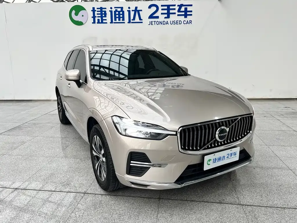 Volvo XC60 — фото 4