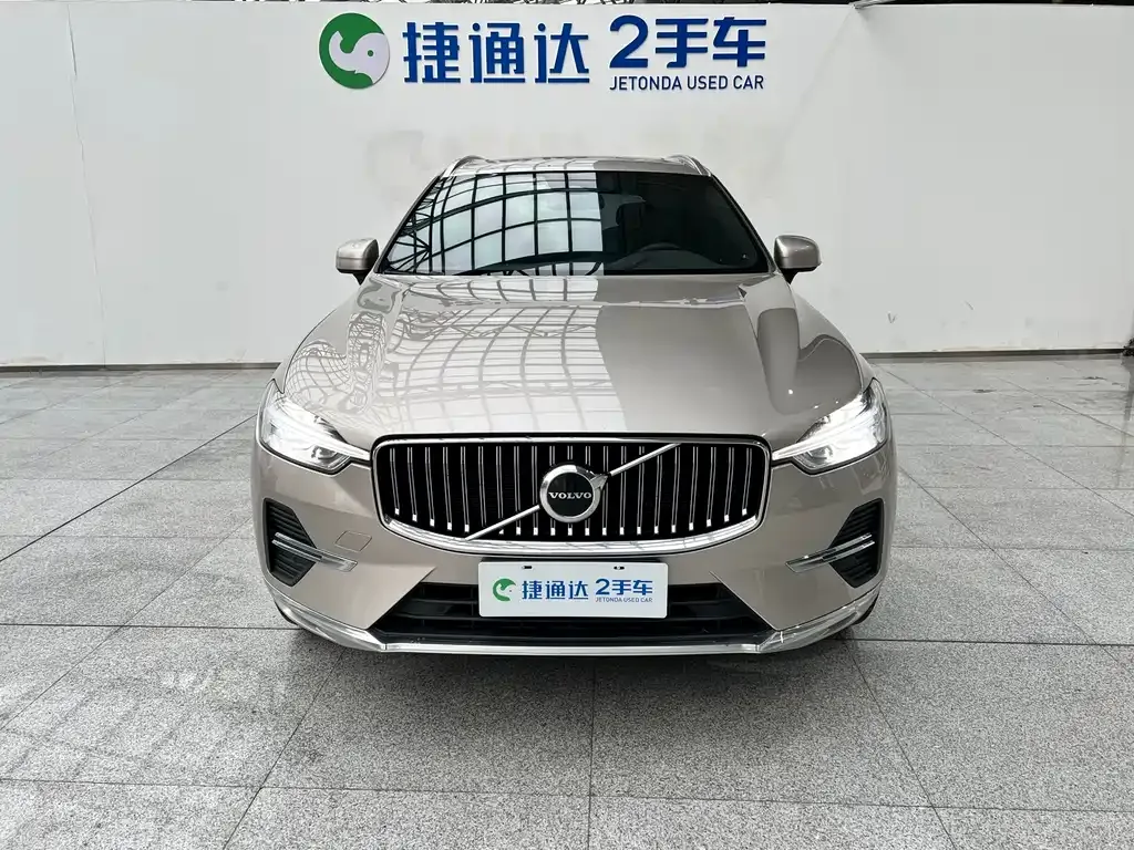 Volvo XC60 — фото 3