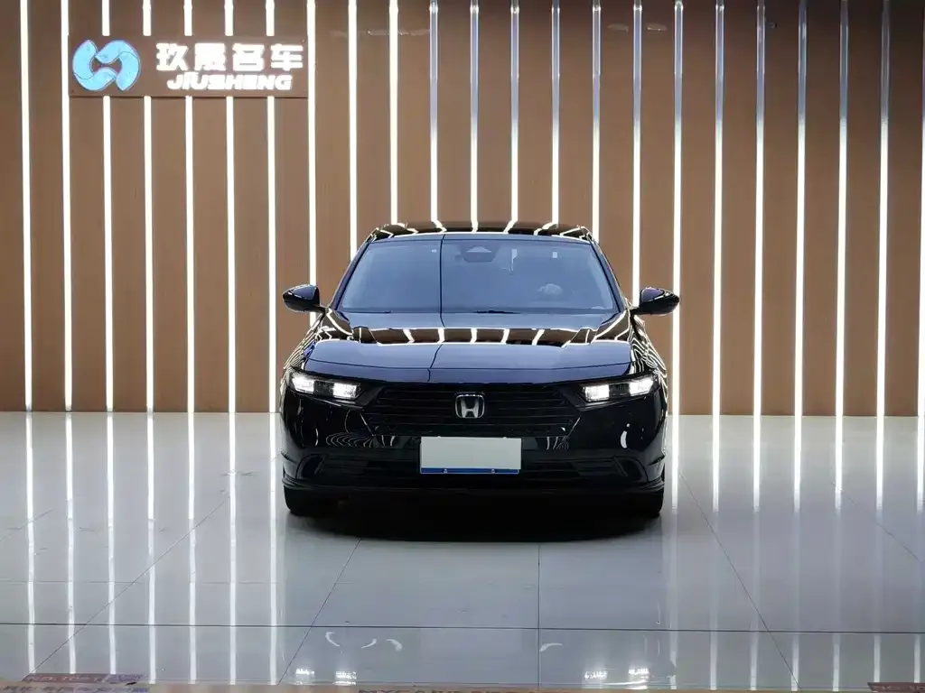 Honda Accord — фото 4