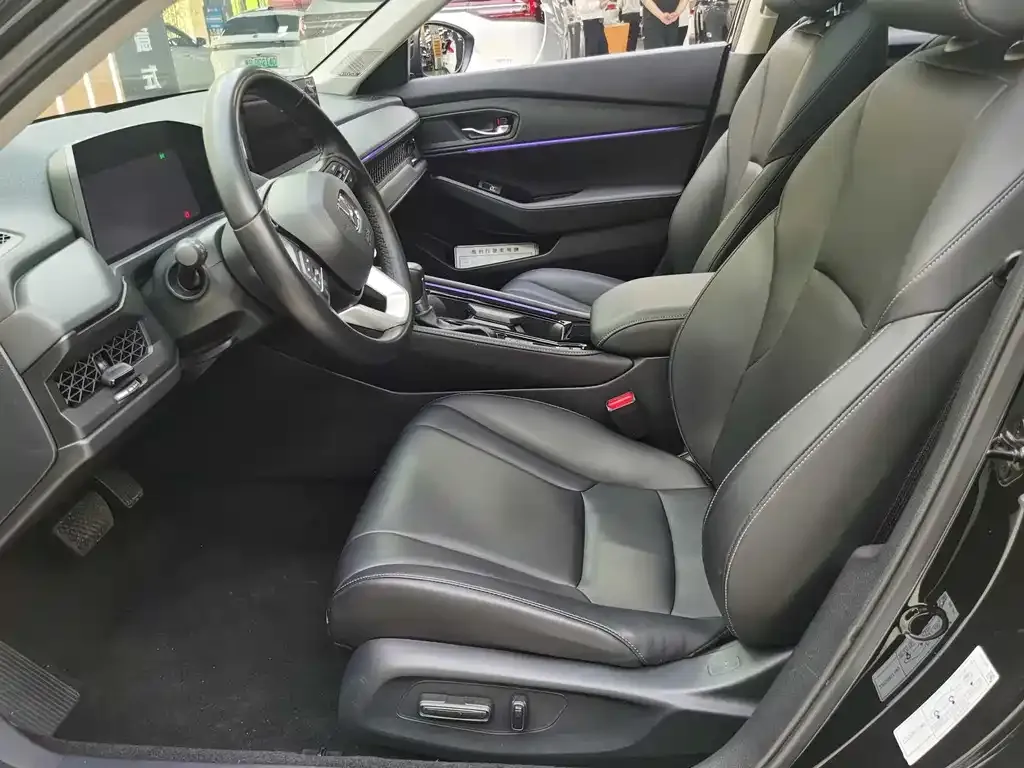 Honda Accord — фото 9