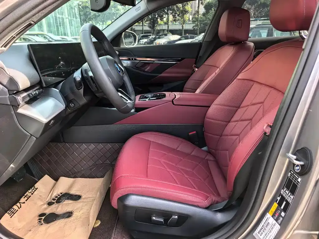 BMW i5 — фото 2