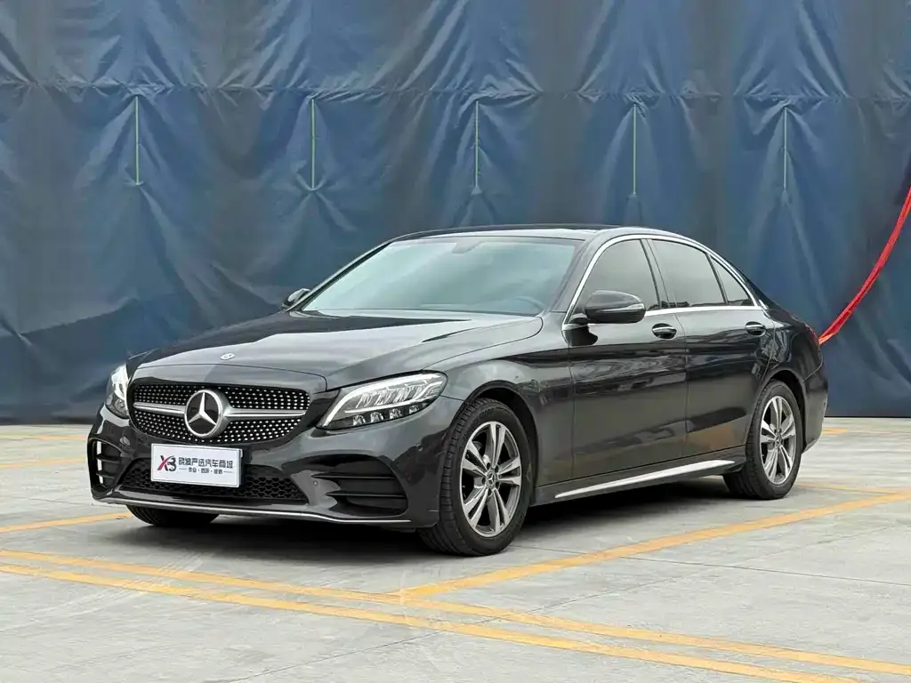 Mercedes-Benz C-Class — фото 1