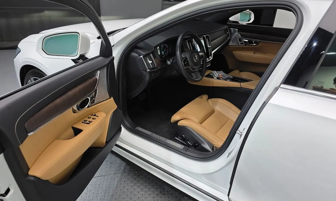 Volvo S90 — фото 7