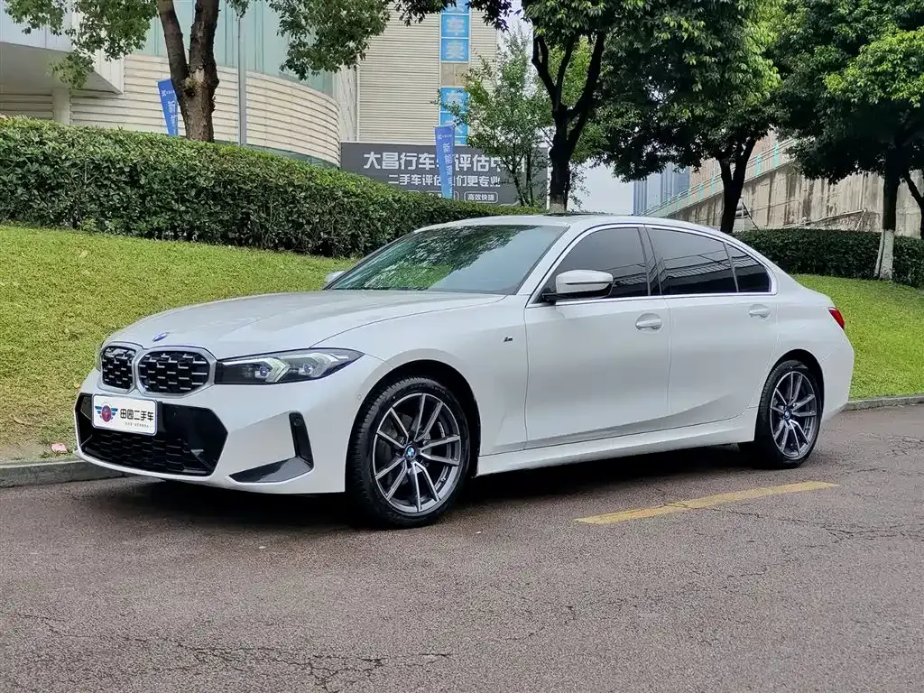BMW 3 Series — фото 1