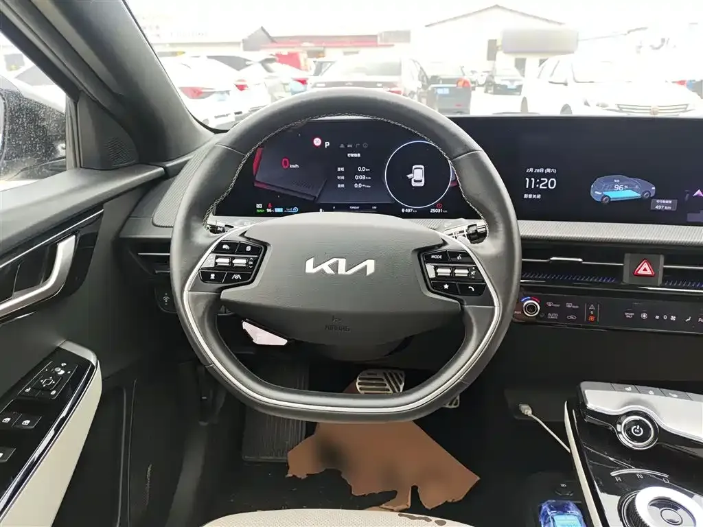 Kia EV6 — фото 6